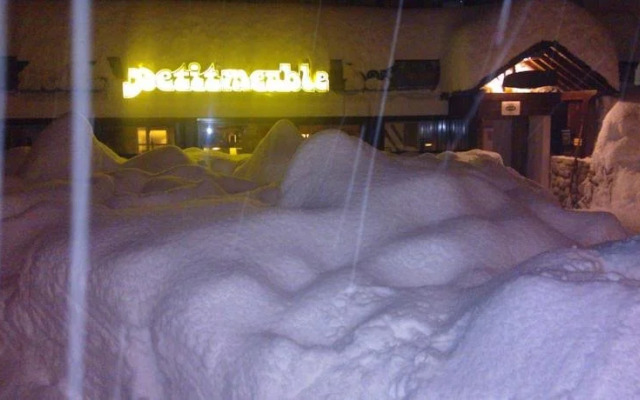 Petit Meublé