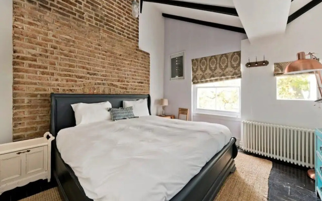 1 Bed Bohemian Loft Style Apt