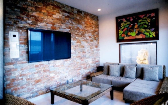 Indigo Geohouse DS1 – Guest Rooms – Iwami