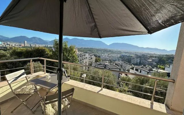 Olive Hill Apartment