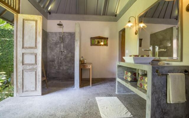 Villa Koyama by Villa Finder