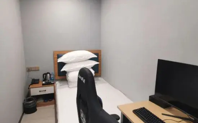 92 Bayin Box Entertainment Hotel
