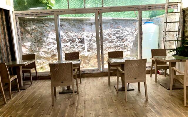 White Island Boutique Hotel