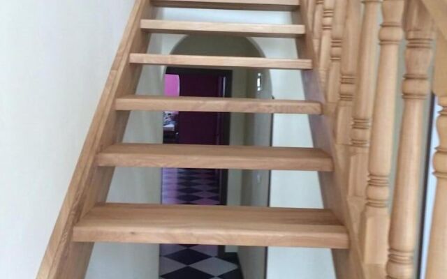 GuestHouse M22