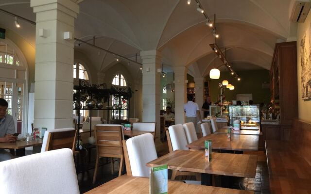 Central Mansions Serviced Apartment