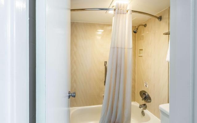 Econo Lodge Zanesville Downtown