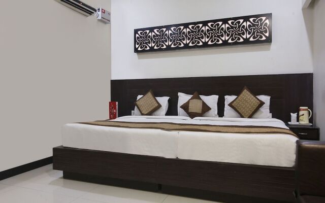 Capital O 9367 Hotel Agra Cantt