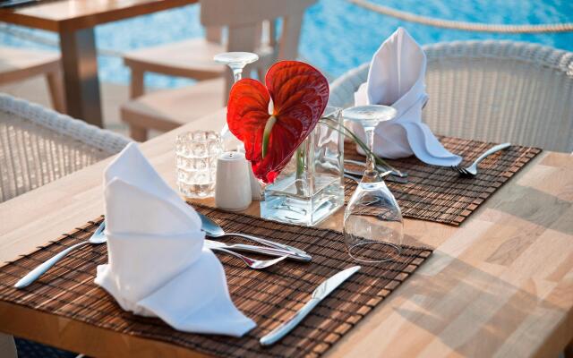 Pernera Beach Hotel
