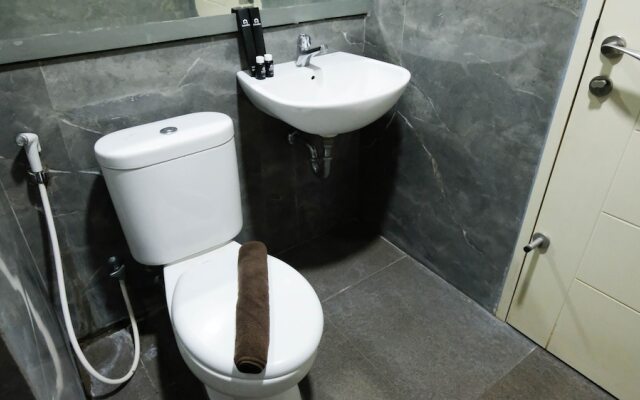 Spacey And Homey 2Br At Supermall Mansion Apartment