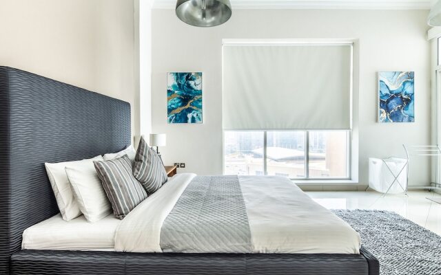 Warm & Spacious 2BR in The Famous Dubai Marina