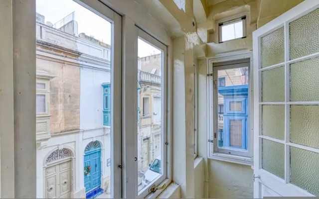 St James the Traditional 4-bed Townhouse Terrace