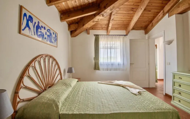 Graziose Ville con A.C e piscina comune
