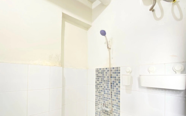 Nice 2Br Apartment At Gateway Ahmad Yani Cicadas