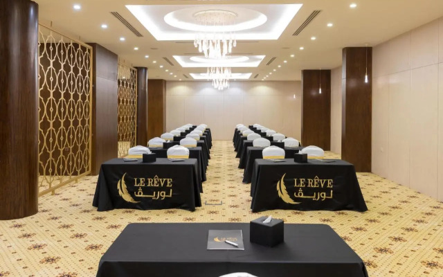 Le Reve Hotel