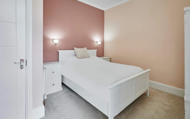 Host Stay 3 Metropole Towers
