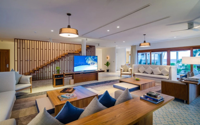 Residence by Amilla