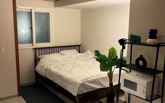 Jnineguesthouse