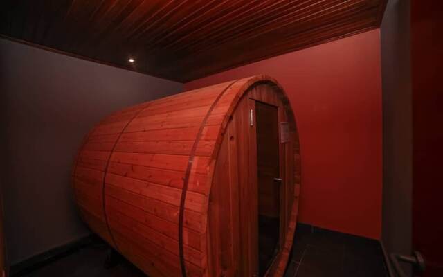Fini Hotel Bobende