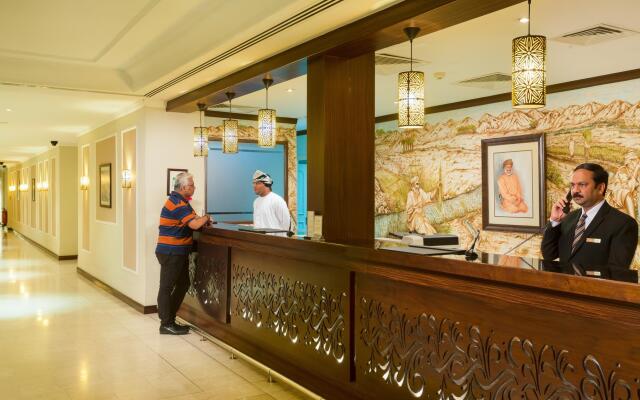 Al Falaj Hotel
