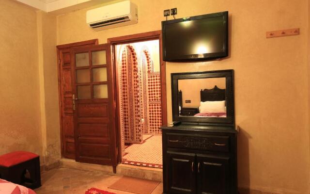 Riad Hamdane Et SPA