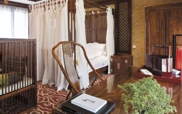 Yayuan Garden Holiday Hotel