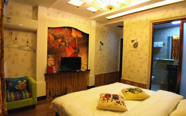 Wuzhen Guyun Qianxun Guest House