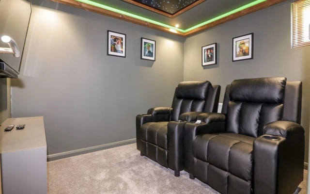 24 Meadow Retreat