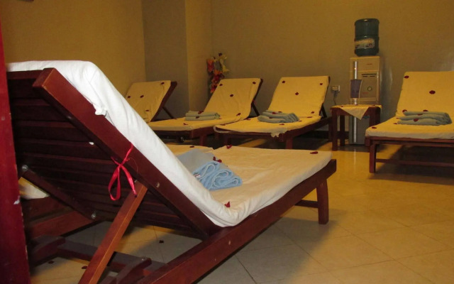 Planet Hotel