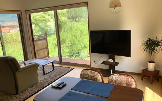Yufuin Sanso Waremokou – Guest Rooms – Yufu
