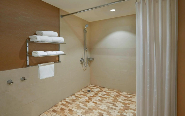 Sheraton Parkway Toronto North Hotel & Suites