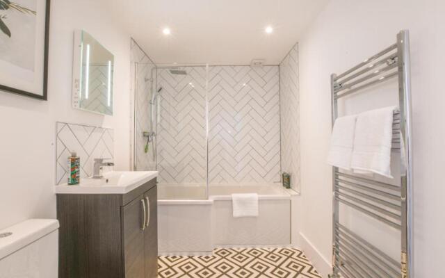 7 Old Grammar School, Leiston