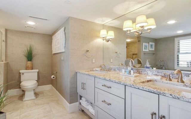 1206 Villamare Villas by RedAwning