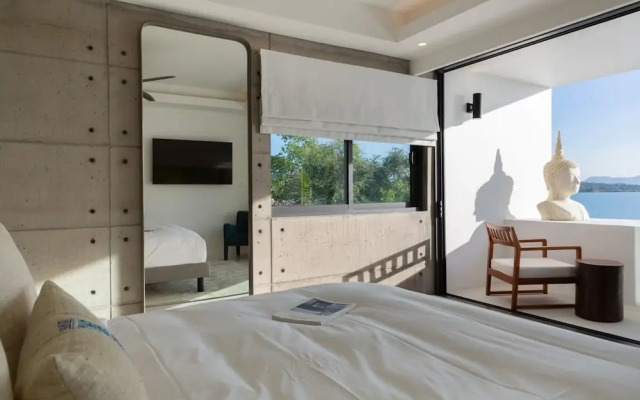 Solaris 3-bedroom Beachfront Villa in Koh Samui