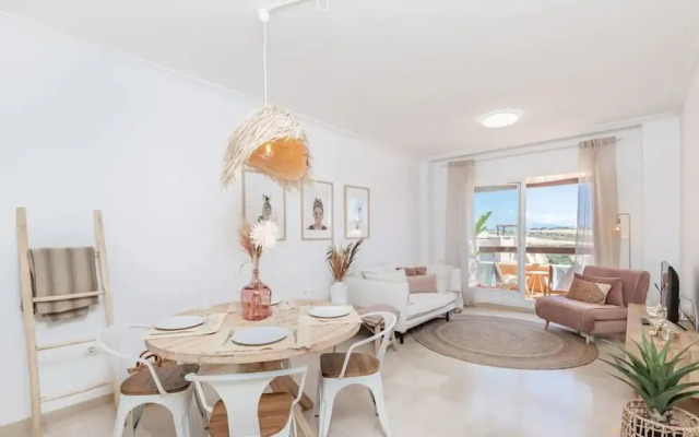 Penthouse With Terrace and sea Views