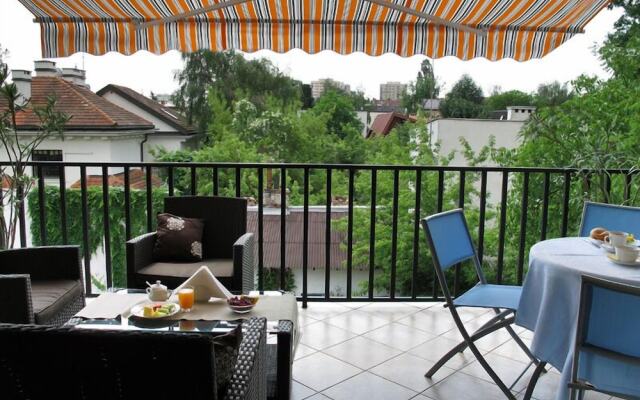 WawaBed Bed & Breakfast