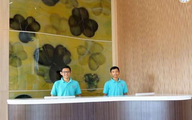 FixOn Capsule Hotel