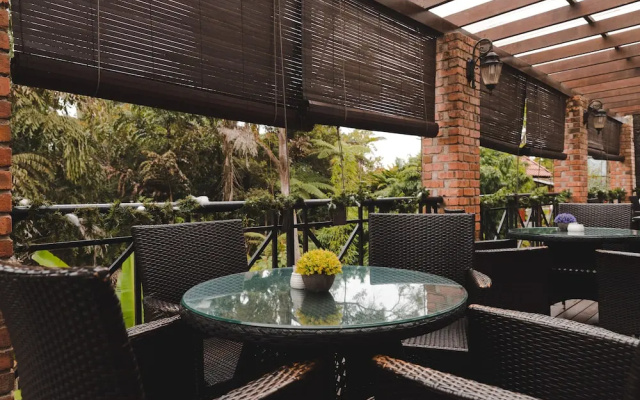 Greenhill Resort