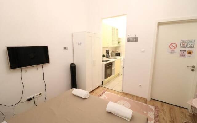 Real Apartments Wesselenyi 10