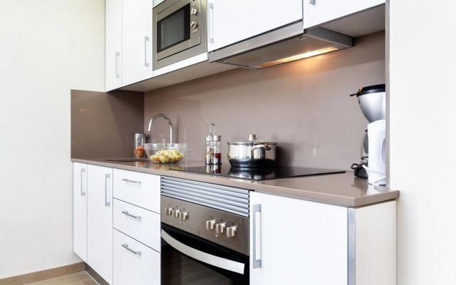 Feelathome Plaza Apartments