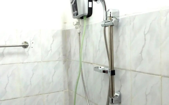 Sai Holiday Inn