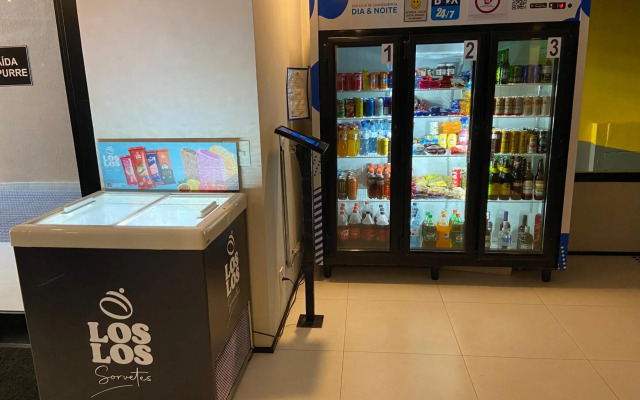 67 New studio in great location! Fast WI-FI, balcony