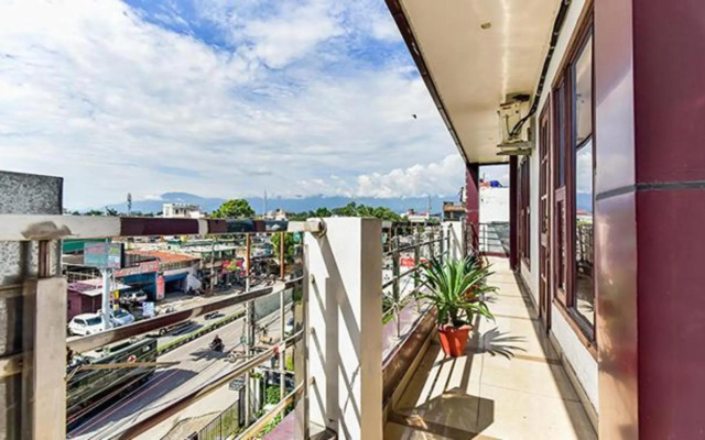 Fabhotel Santoor