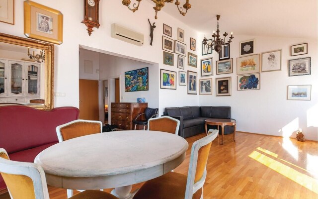 Amazing Home in Stanici With Wifi and 4 Bedrooms