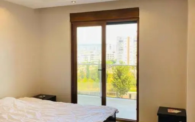 Konaklar bölgesinde Denize Yakın Lüks Dublex Daire