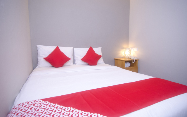 OYO 910 Hills Residence