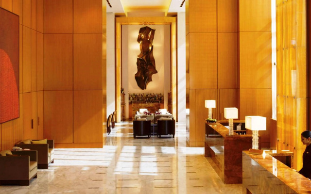 Отель Four Seasons Hotel Mumbai