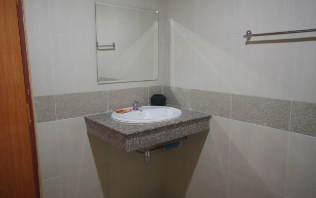 Thai House Beach Resort