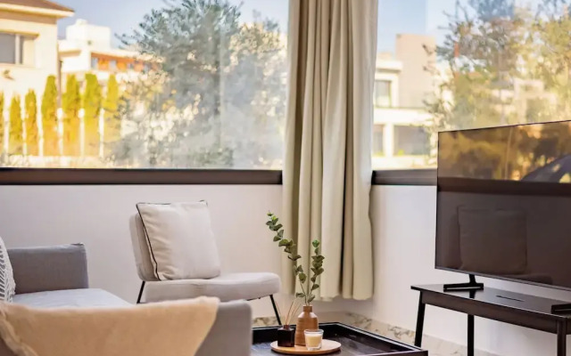 Sanders River Plaza Limassol Apartment
