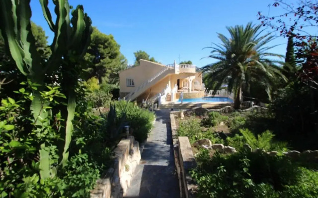 Leila - holiday home with private swimming pool in Moraira