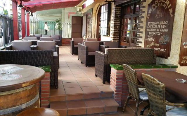 Safari Hotel